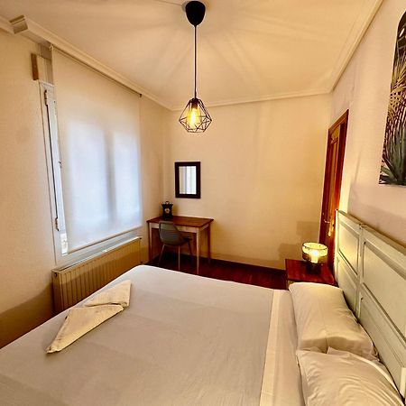 Atuaire Home Balcon Con Vistas A La Catedral De Burgo 外观 照片